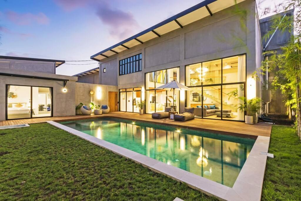 Manresa Villa Bali 4 Canggu Extérieur photo