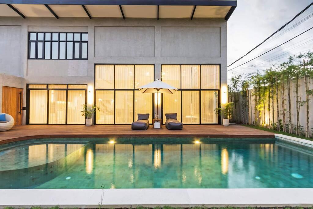 Manresa Villa Bali 4 Canggu Extérieur photo